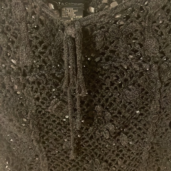 Excellent condition black crochet top - Picture 2 of 3